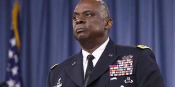 یک ژنرال سیاه پوست وزیر دفاع منتخب بایدن