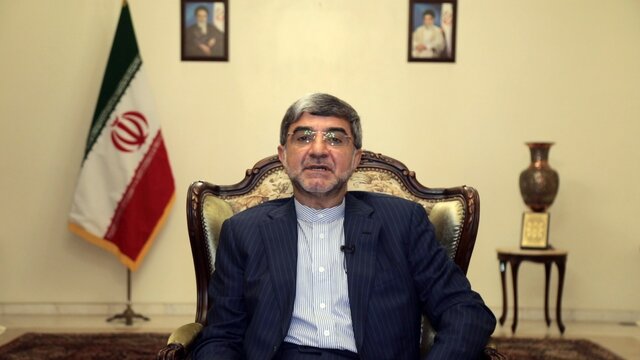 ارسال سوخت به لبنان یک اقدام تجاری بود/لبنان برای کسب معافیتهای تحریمی از آمریکا تلاش کند
ارسال سوخت به لبنان یک اقدام تجاری بود/لبنان برای کسب معافیتهای تحریمی از آمریکا تلاش کند