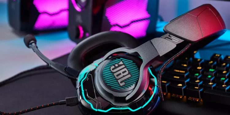 بررسی هدفون JBL Quantum one - نگاهی به محصول محبوب جی بی ال