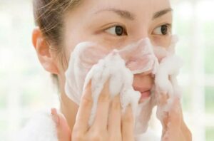 صابون های گیاهی یا ژل شستشو صورت؟