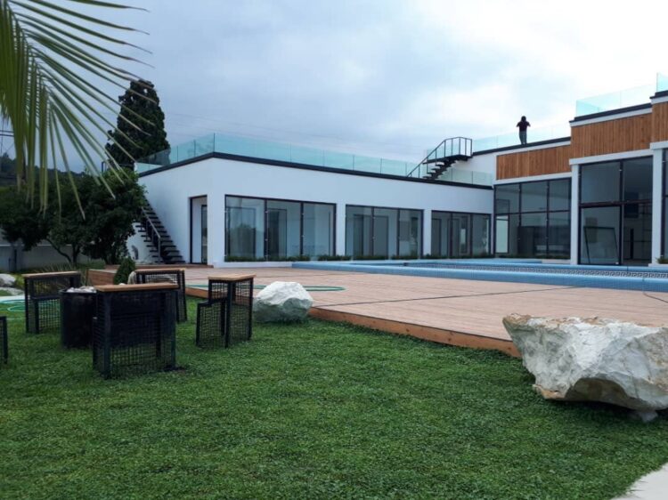 باغ ویلا با قیمت مناسب