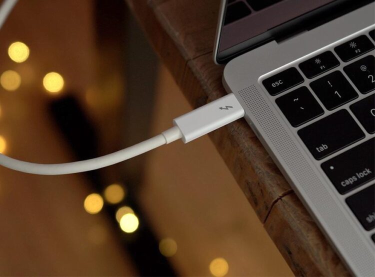 USB-C از سیم تا بی سیم چگونه استانداردهای سخت افزاری، طراحی موبایل را تغییر خواهند داد؟