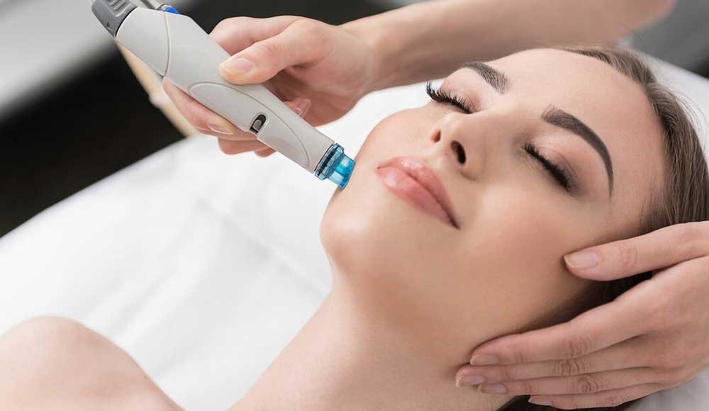 بیشترین و موثرترین خدمات در کدام آرایشگاه فشیال صورت ارائه می‌شود