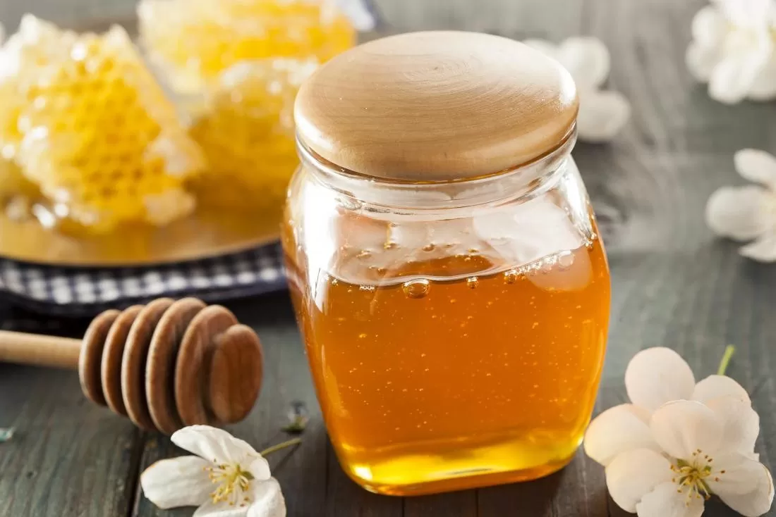 کاربرد عسل در طب سنتی جهت درمان سرماخوردگی